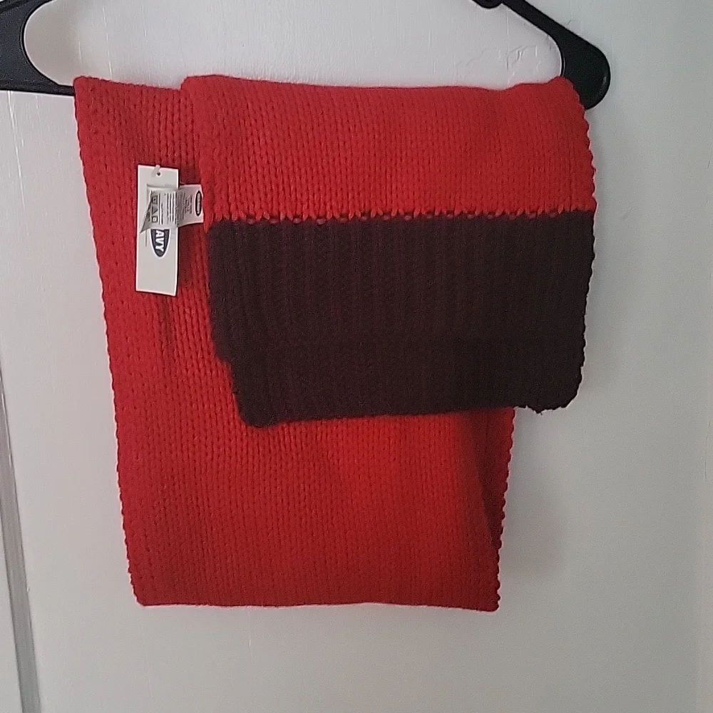 Old Navy Scarf Adult Unisex Red Black